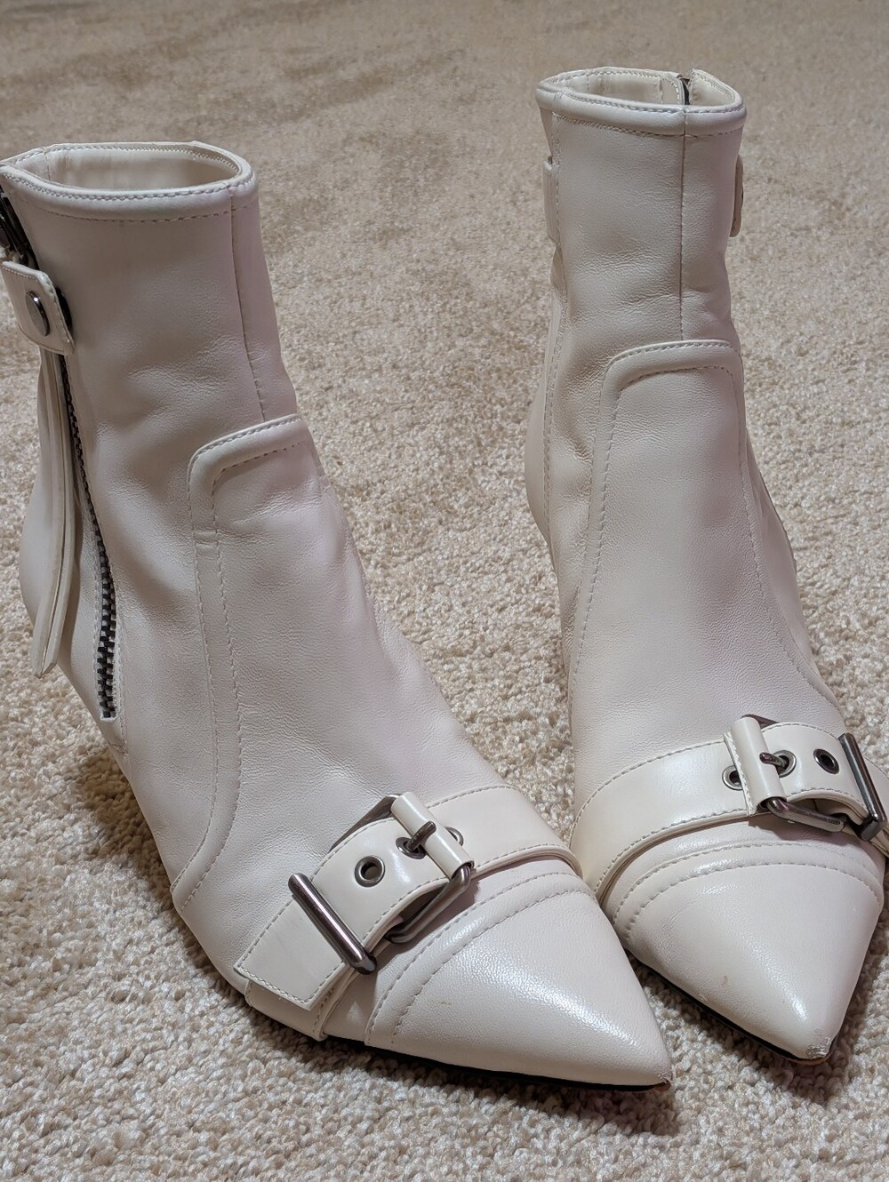Vince Camuto Krydel White Pointed Toe Ankle Boots with Buckle Detail - SZ 7.5/38